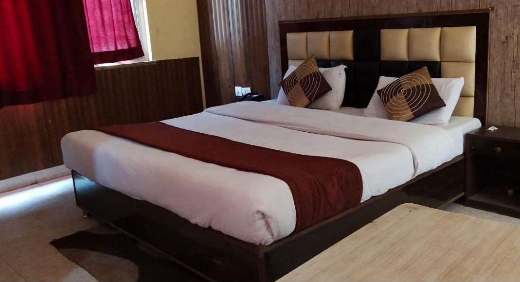 Hotel Apsara , By Soank Hospitality Haridwār Extérieur photo
