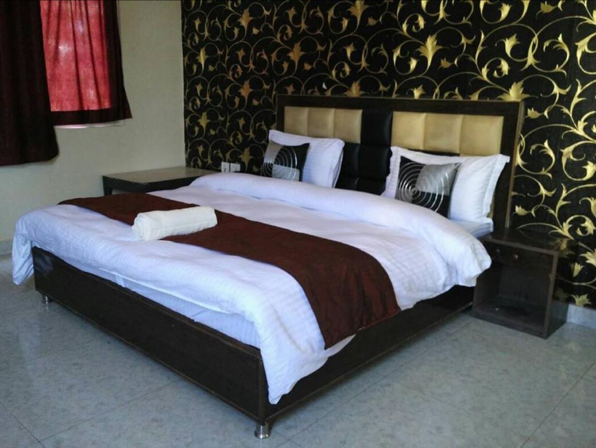 Hotel Apsara , By Soank Hospitality Haridwār Extérieur photo