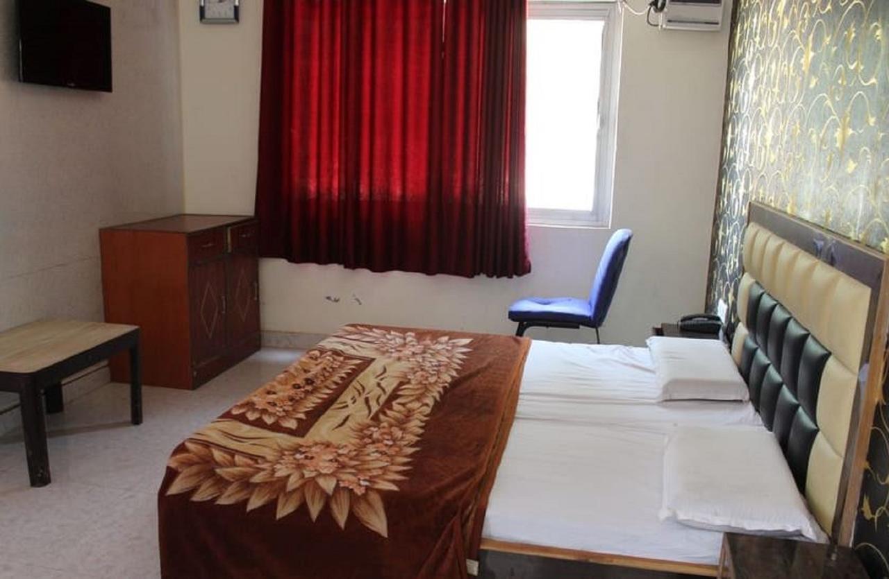 Hotel Apsara , By Soank Hospitality Haridwār Extérieur photo